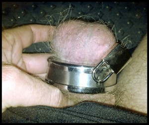 locking device for testicle bondage 02