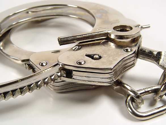 MetalbondNYC_dot_com_Handcuffs_13664