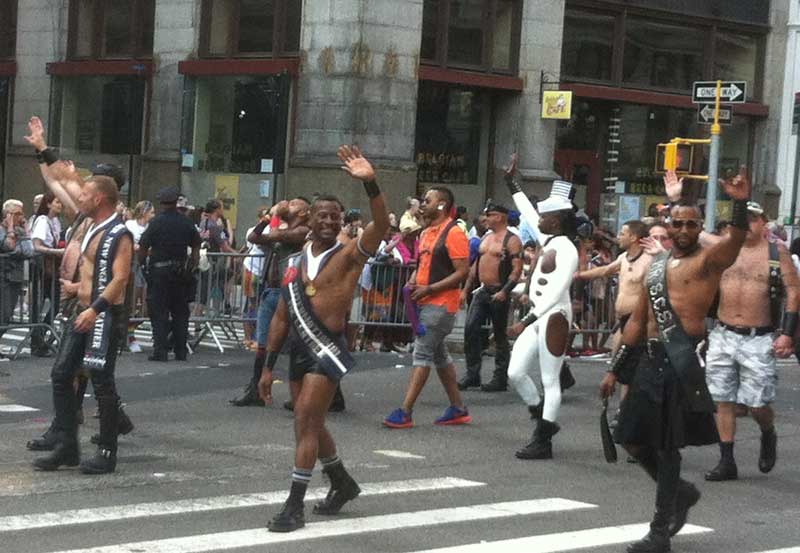 02_MetalbondNYC_GayPride2014_titleholders