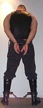 metalbondnyc_handcuffed_010